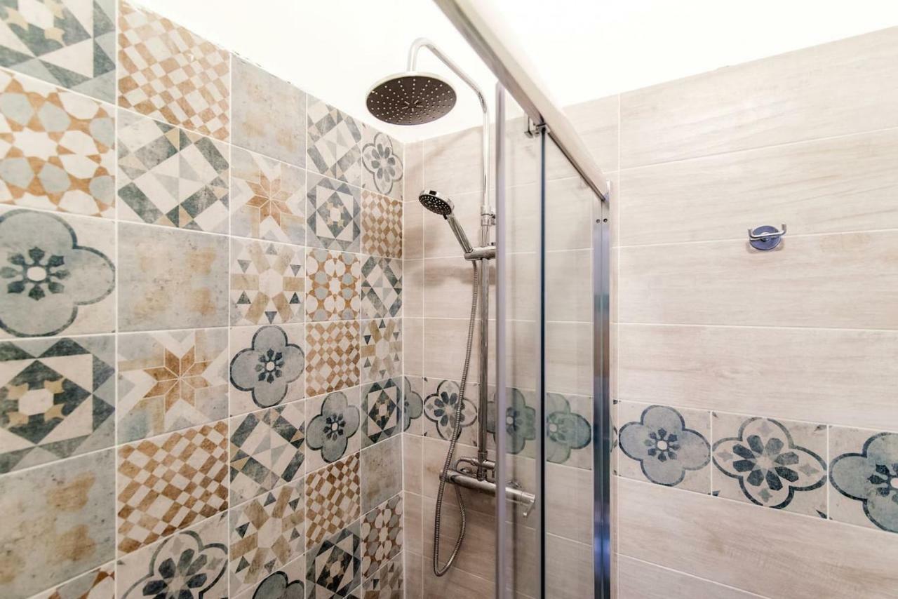 Maison Peltrera Комо Екстериор снимка